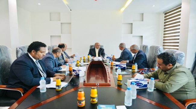 إجتماع في عدن برئاسة باذيب يناقش أوضاع الشركة اليمنية للاتصالات الدولية (تيليمن)
